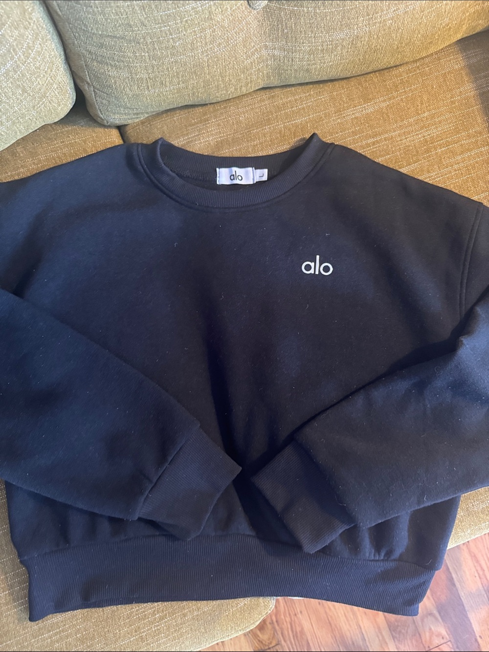ALO Yoga Black Jogger Sweater & Pants Set - Picture 5 of 9